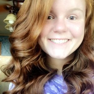 Meet your Posher, Catie